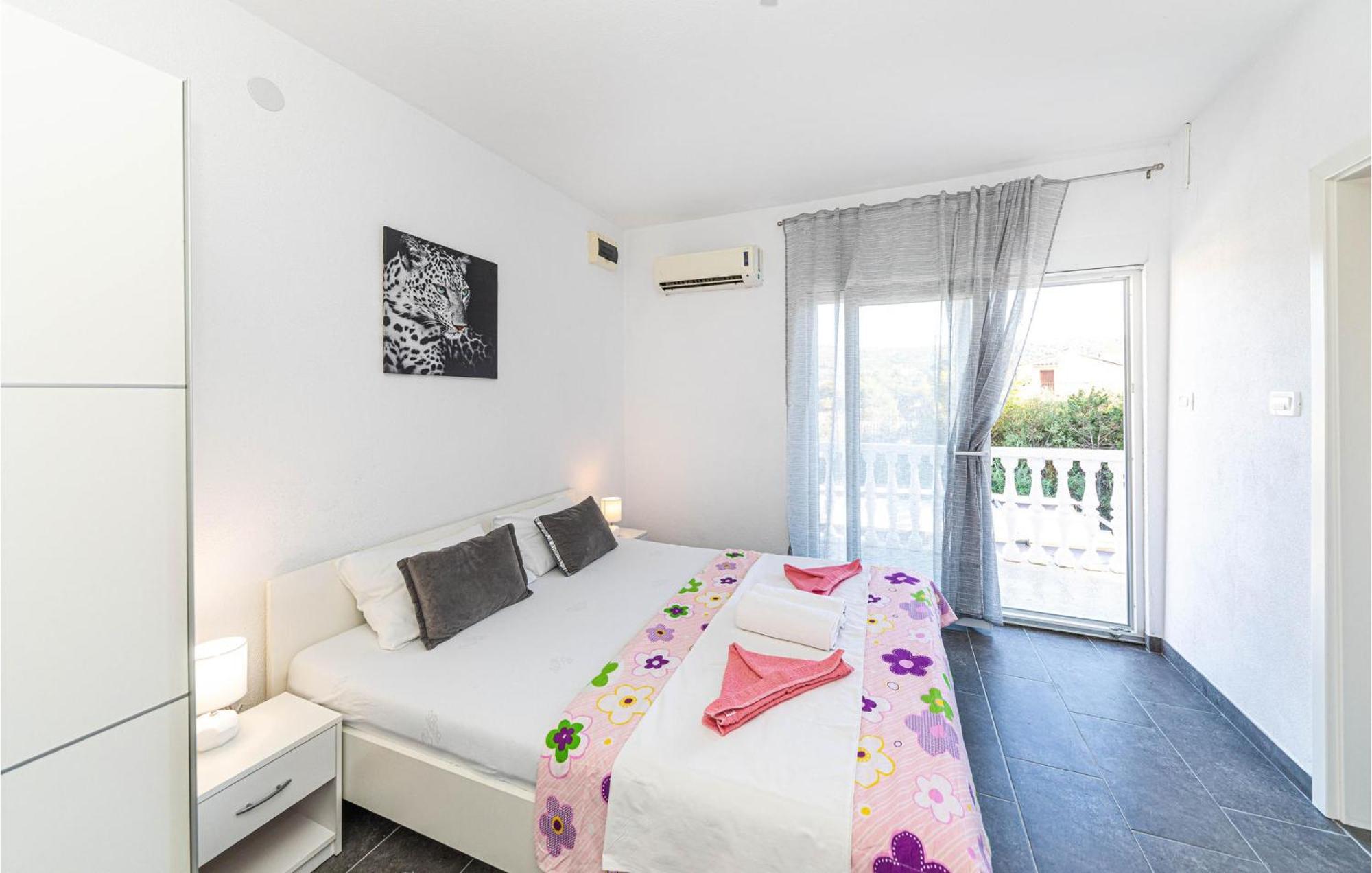 Stunning Home In Marina With Heated Swimming Pool Екстер'єр фото